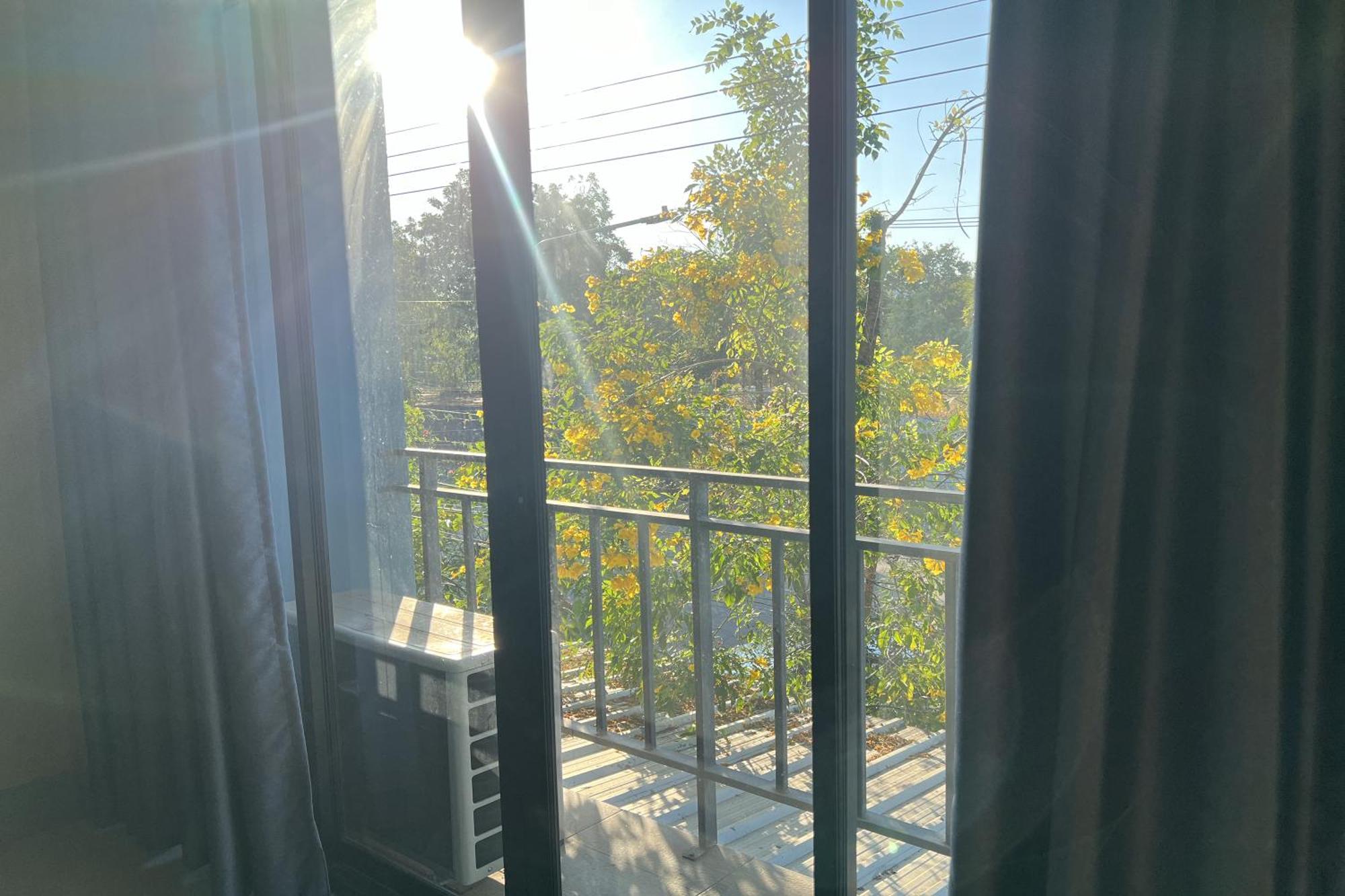 V Tharm Hotel ウドーンターニー エクステリア 写真